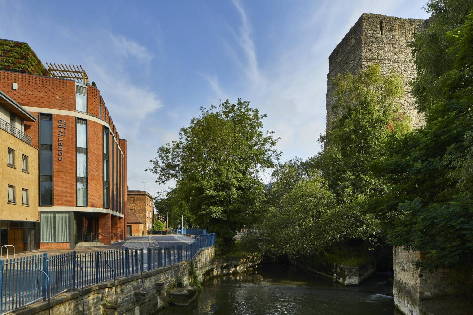 Courtyard By Marriott Oxford City Centre Exterior foto